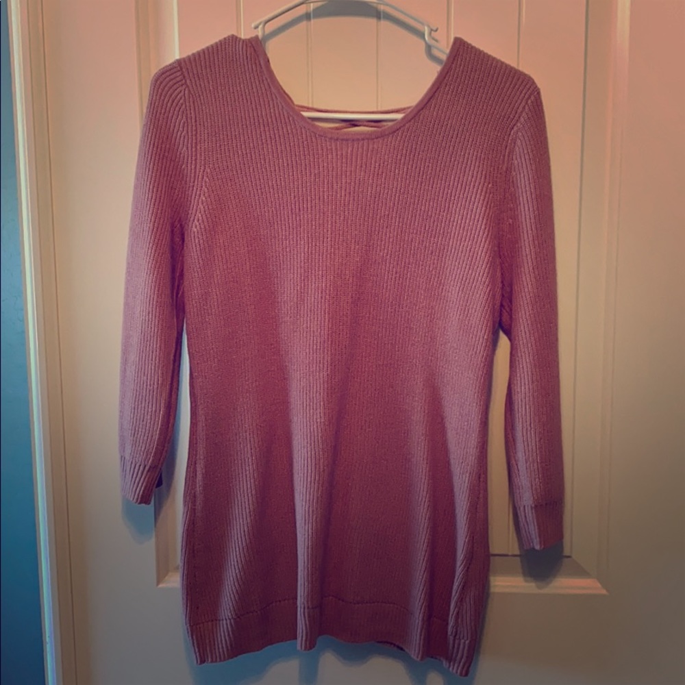Women’s New York and company sweater
